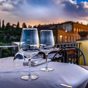 Hotel La Scaletta Al Ponte Vecchio Florenz